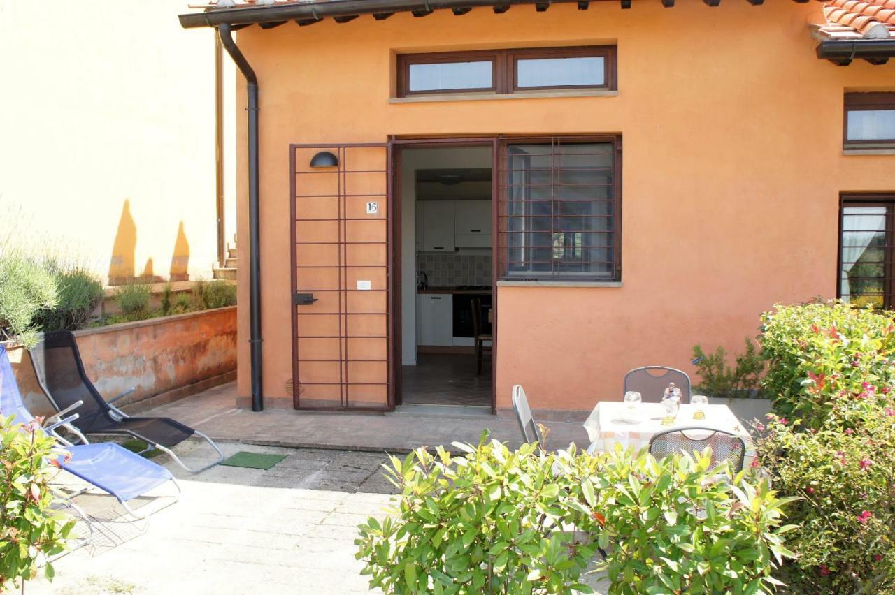 Villa Borgo La Fungaiaガンバッシ・テルメ エクステリア 写真